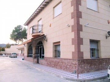 House 5 Bedrooms in Fondo