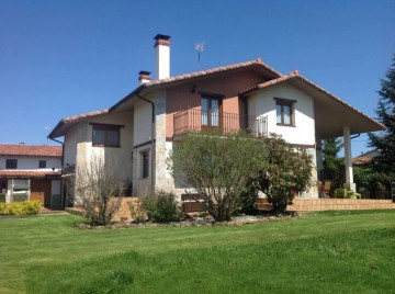 Casa o chalet 4 Habitaciones en Urrunaga