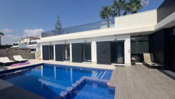 House 4 Bedrooms in San Fulgencio