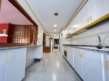 House 5 Bedrooms in Alberic