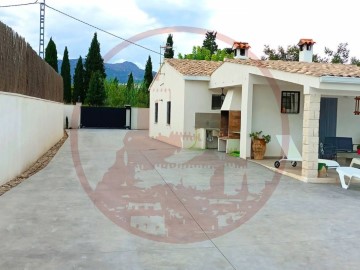 House 2 Bedrooms in Benimarfull