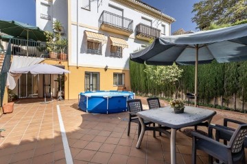 House 4 Bedrooms in Gójar