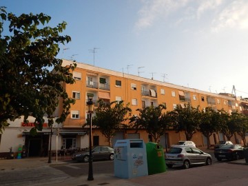 Apartamento 3 Quartos em Chiva Centro