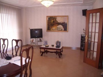 Apartment 5 Bedrooms in Casco Antiguo