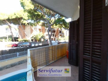 Apartment 2 Bedrooms in Gavà mar