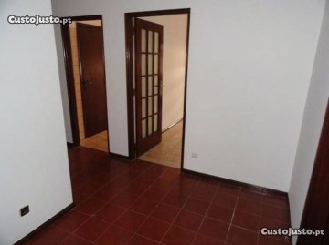 Appartement 2 Chambres à Bico e Cristelo