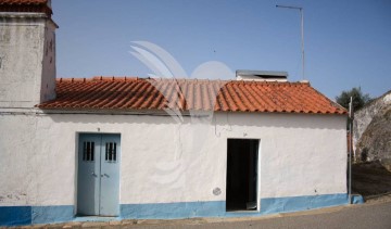 House 3 Bedrooms in Gafanhoeira (São Pedro) e Sabugueiro