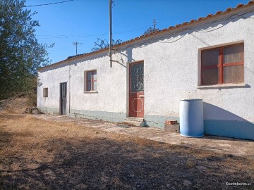 Quintas e casas rústicas em São Bartolomeu de Messines