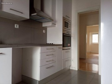 Apartamento 3 Quartos em Santa Clara e Castelo Viegas