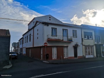 Maison 4 Chambres à Ponta Delgada (São Pedro)