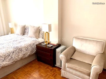 Apartment 4 Bedrooms in Ramalde