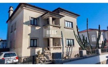 House 5 Bedrooms in Bico e Cristelo