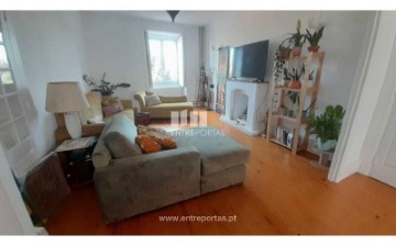 House 6 Bedrooms in Póvoa de Varzim, Beiriz e Argivai