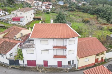 Maison 4 Chambres à Lousã e Vilarinho