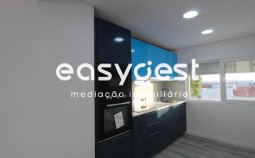 Apartamento 2 Quartos em Estômbar e Parchal