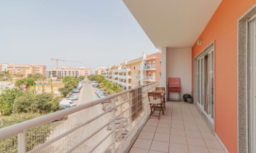 Apartment 3 Bedrooms in Armação de Pêra