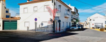 House 6 Bedrooms in Monte Real e Carvide