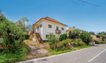 Maison 4 Chambres à Freixianda, Ribeira do Fárrio e Formigais