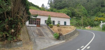Moradia 2 Quartos em Santo António da Serra