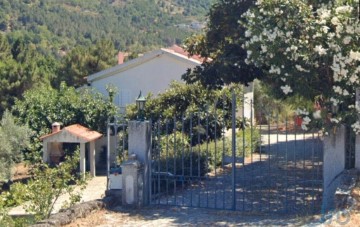 Maison 4 Chambres à Mizarela, Pêro Soares e Vila Soeiro