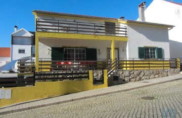 House 5 Bedrooms in Sabugal e Aldeia de Santo António