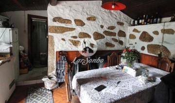 House 4 Bedrooms in Tamel (Santa Leocádia) e Vilar do Monte