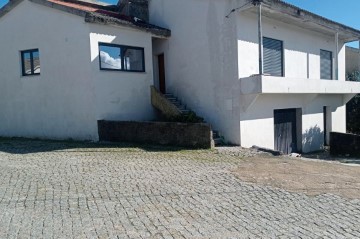 Casa o chalet 3 Habitaciones en Romãs, Decermilo e Vila Longa