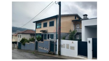 House 6 Bedrooms in Aves