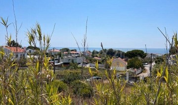 Land in Caparica e Trafaria