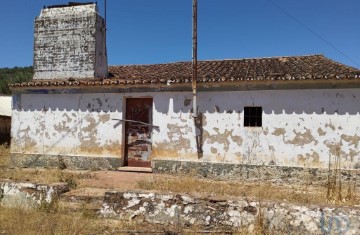 Moradia 1 Quarto em Ameixial (Santa Vitória e São Bento)