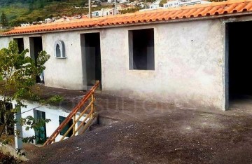 Moradia 5 Quartos em Arco da Calheta