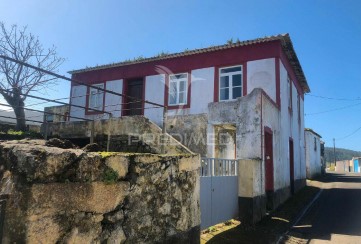 House 3 Bedrooms in Raminho