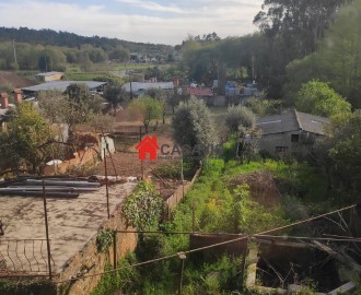 Prédio em Boa Aldeia, Farminhão e Torredeita