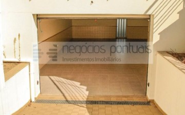 House 4 Bedrooms in Merelim (São Pedro) e Frossos