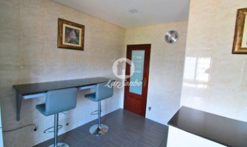 Apartment 3 Bedrooms in Arcozelo