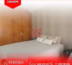 Apartment 4 Bedrooms in Belinho e Mar