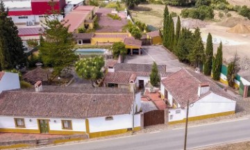 Quintas e casas rústicas 2 Quartos em Torres Novas (Santa Maria, Salvador e Santiago)