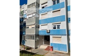 Apartamento 4 Quartos em Santo António da Charneca