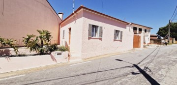 Maison 6 Chambres à Amoreira da Gândara, Paredes do Bairro e Ancas