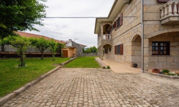 House 6 Bedrooms in Prozelo