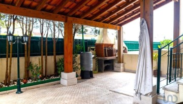 Casa o chalet 3 Habitaciones en Santo Onofre e Serra do Bouro