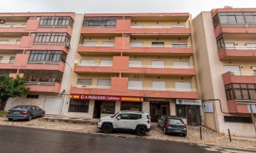 Apartamento 3 Quartos em Vialonga