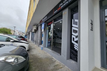 Commercial premises in Ponta Delgada (São Pedro)