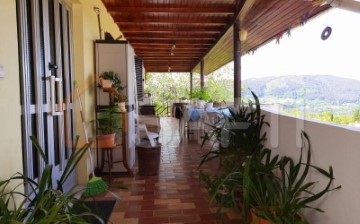 House 6 Bedrooms in Cristoval