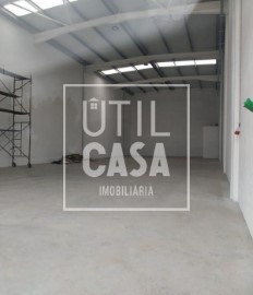 Bâtiment industriel / entrepôt à Esposende, Marinhas e Gandra