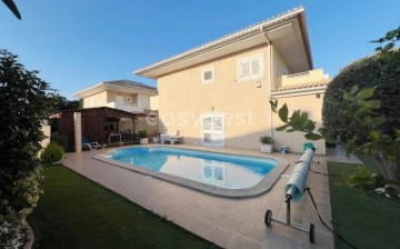 House 5 Bedrooms in Pinhal Novo