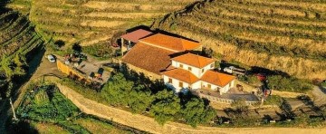 House 5 Bedrooms in Lousa