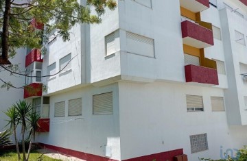 Apartment 3 Bedrooms in Santo Onofre e Serra do Bouro