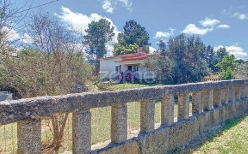 House 3 Bedrooms in Carragozela e Várzea de Meruge