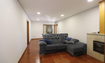 Apartment 3 Bedrooms in Nogueiró e Tenões